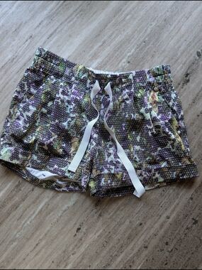 Lululemon Floral Pattern Drawstring Women’s Shorts - Purple/Green